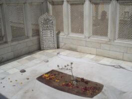 Aurangzeb Tomb